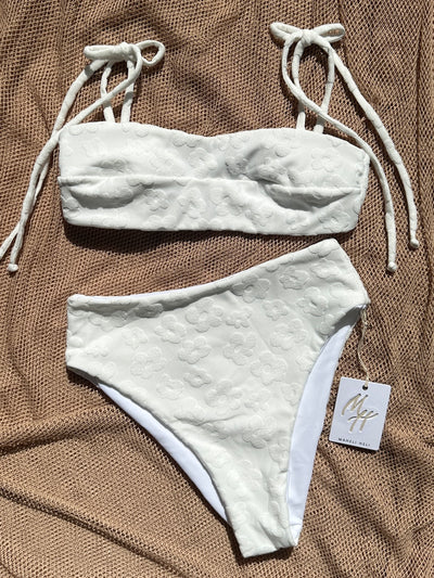 Kat Bikini Top in White Bloom