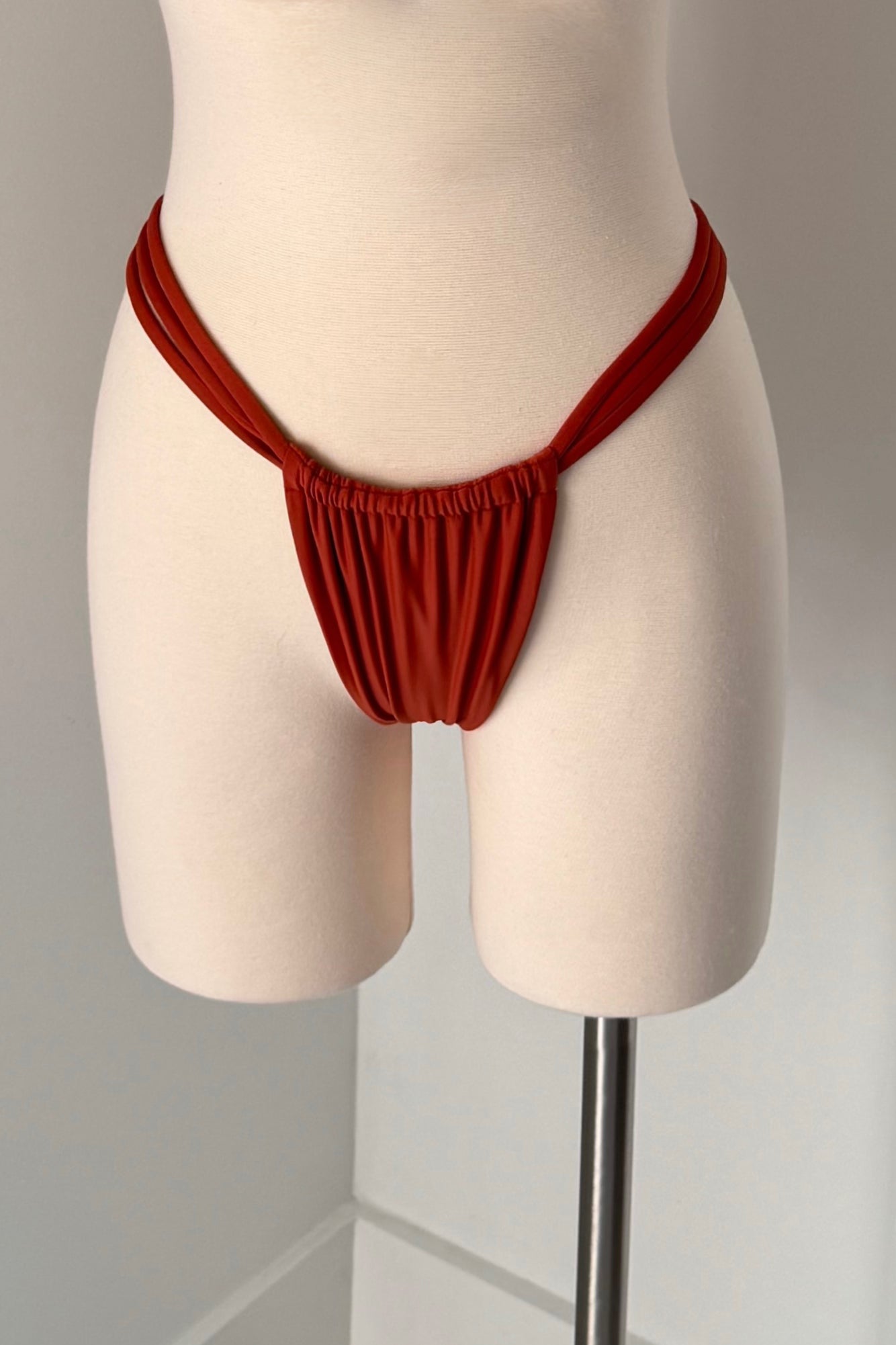 Eve Bottom in Scarlet - Final Sale