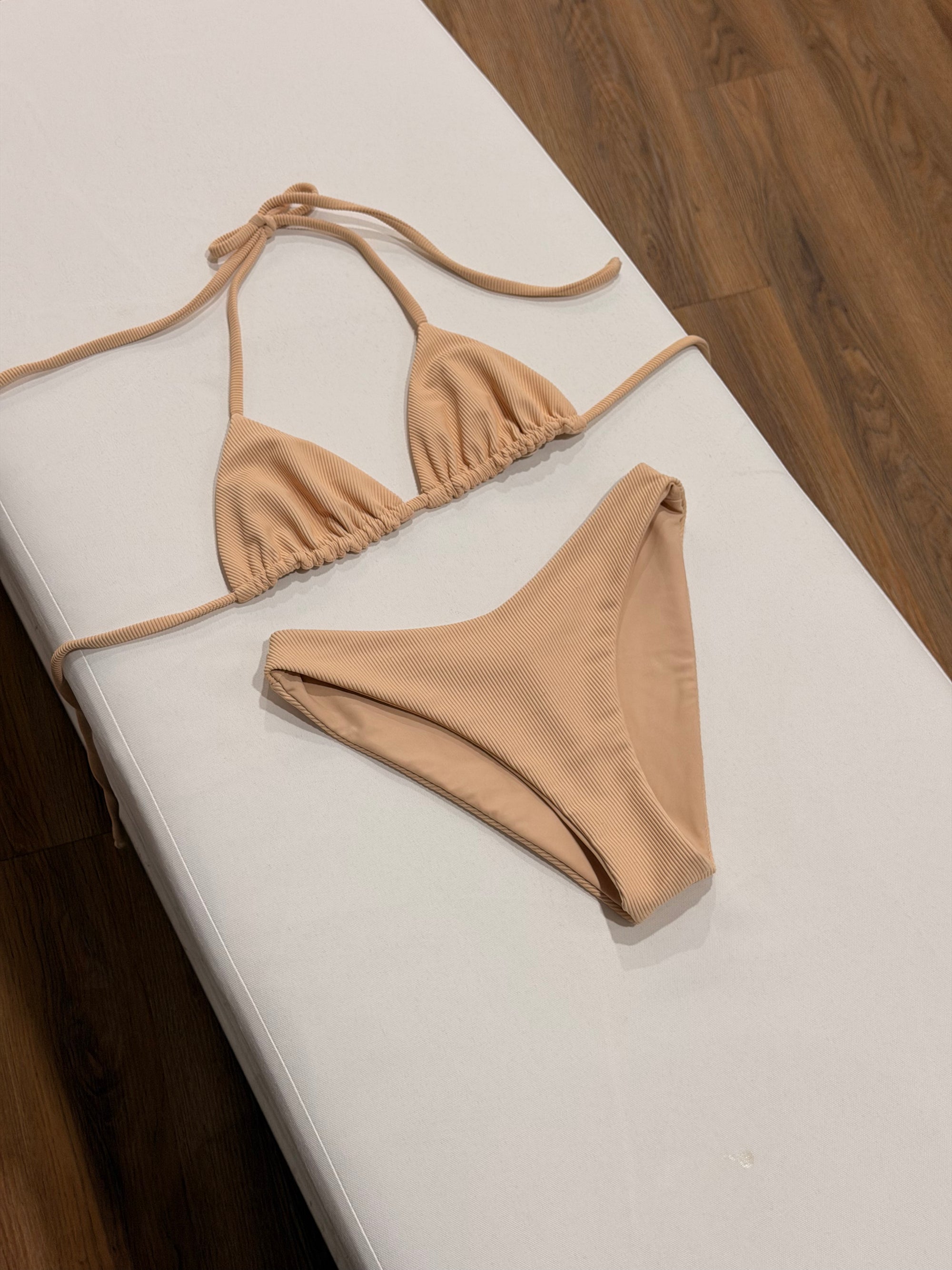 Reversible Emi Top + Capri Bottom in Ribbed Shell