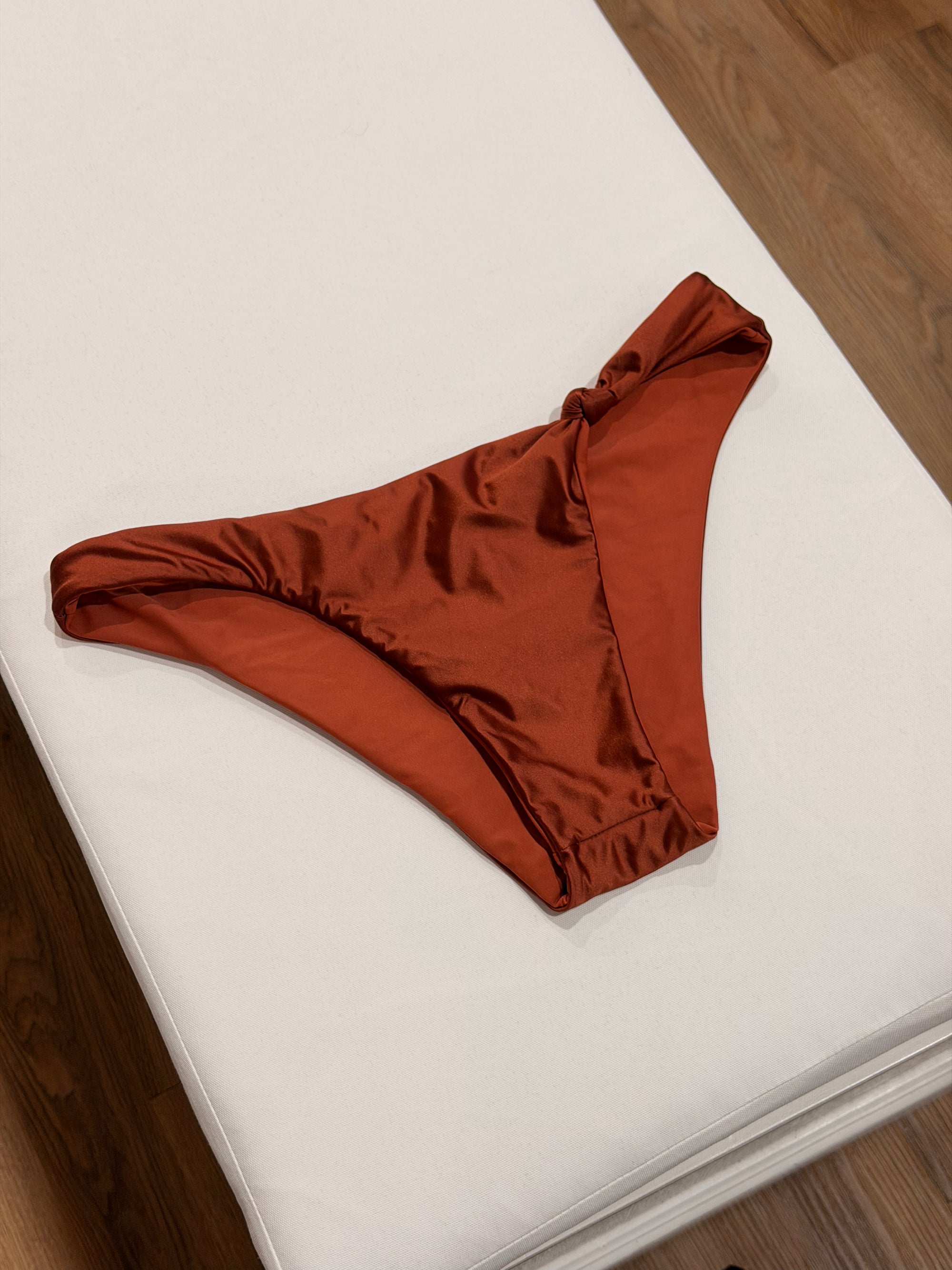 Reversible Sora Bottom in Satin Bronze