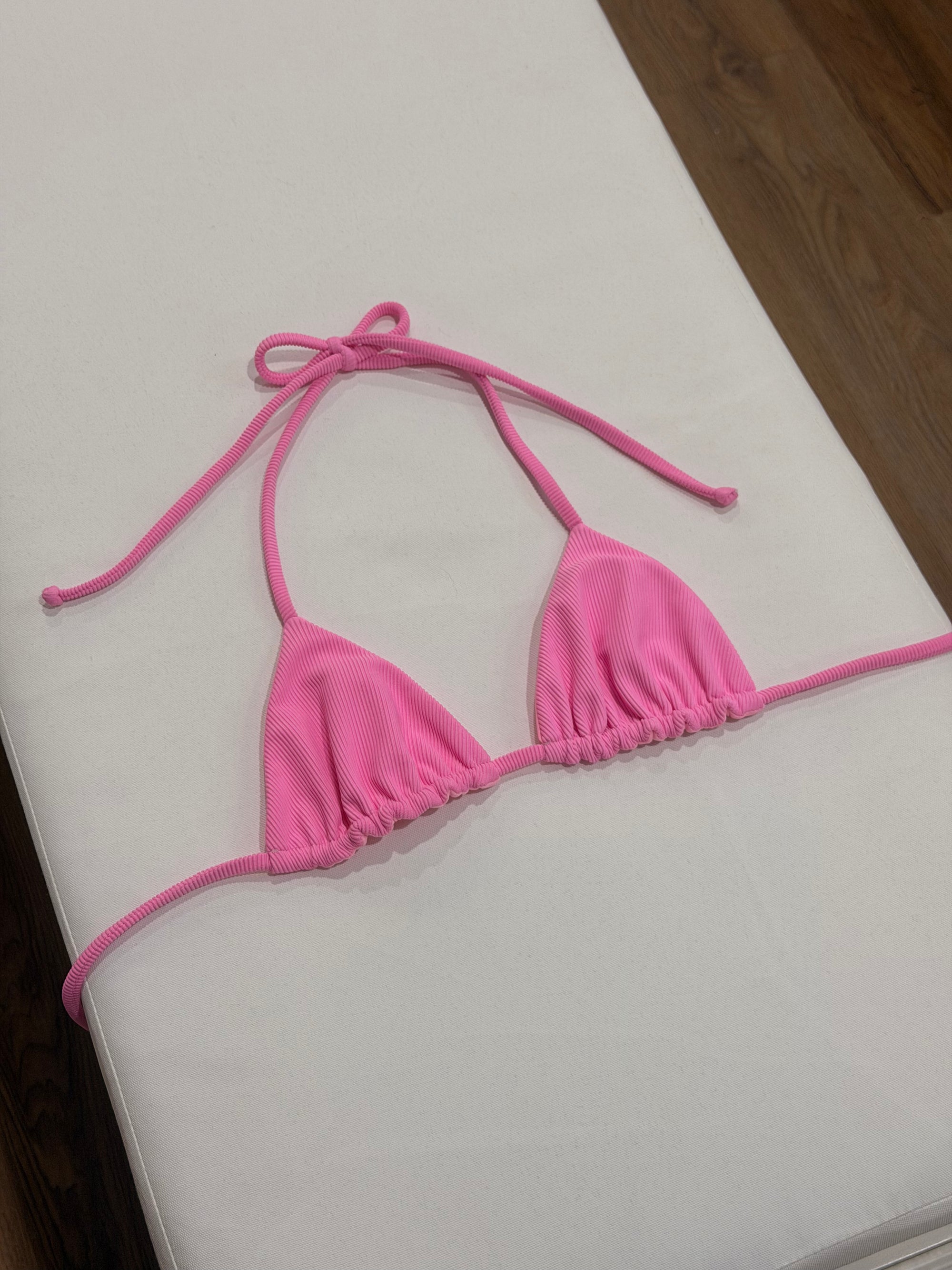 Reversible Emi Top in Ribbed Bubble Gum
